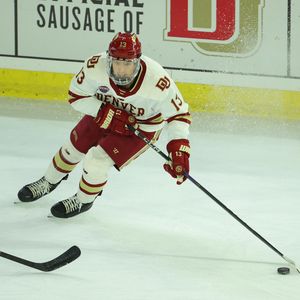 Image post by @du_hockey on Instagram
