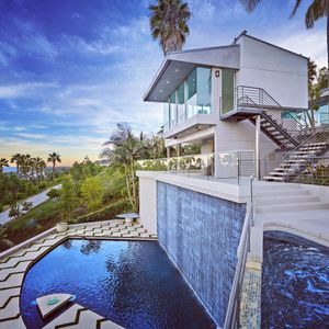 Image post by @christiesrealestate on Instagram