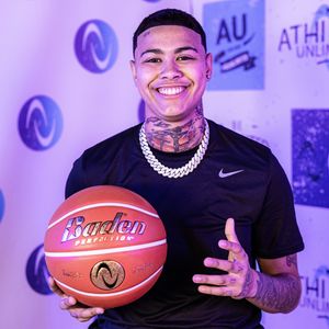 Image post by @lvaces on Instagram
