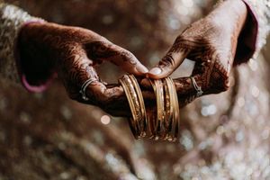 Image post by @thismodernlovephoto on Instagram