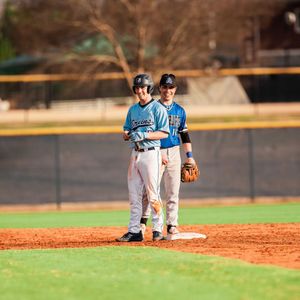 Image post by @bjubruins on Instagram