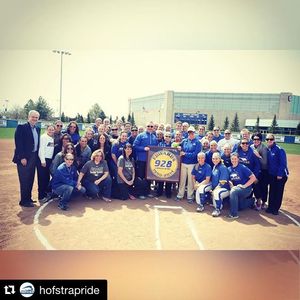 Image post by @hofstrasoftball on Instagram