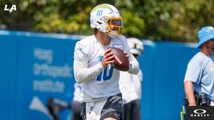 Image post by @chargers on Twitter