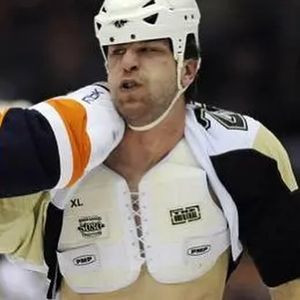 Image post by @hockeyfights on Instagram