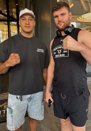Image post by @MatchroomBoxing on Twitter