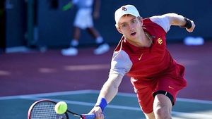 Image post by @uscmenstennis on Instagram