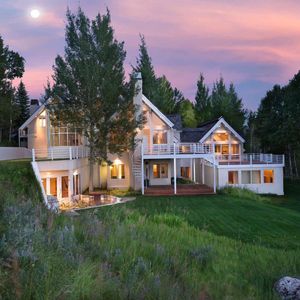 Image post by @christiesrealestate on Instagram
