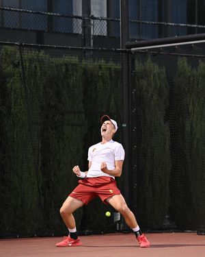 Image post by @uscmenstennis on Instagram