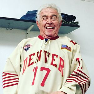 Image post by @du_hockey on Instagram