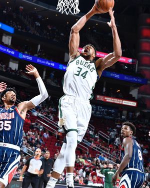 Image post by @giannis_an34 on Instagram
