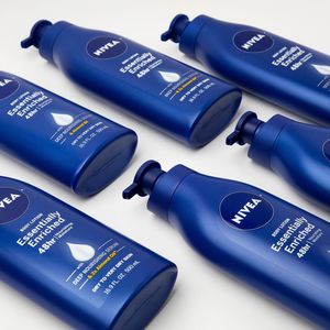 Image post by @niveausa on Instagram