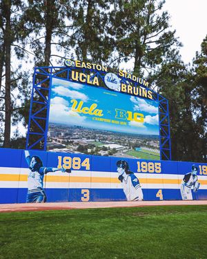 Image post by @uclasoftball on Instagram