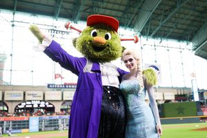 Image post by @orbitastros on Instagram