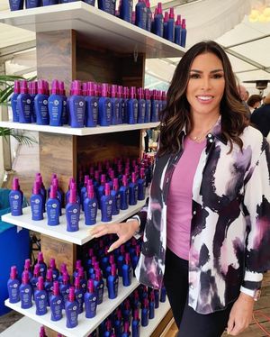 Image post by @itsa10haircare on Instagram