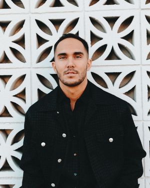 Image post by @therealcarlospena on Instagram
