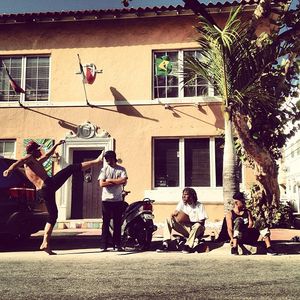 Image post by @mannysantiago on Instagram