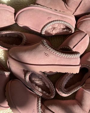 Image post by @ugg on Instagram