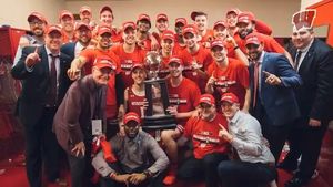 Video post by @badgermbb on Twitter