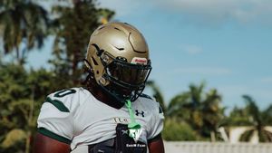 Image post by @eriicw on Facebook