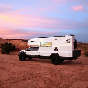 Image post by @earthroamer on Instagram