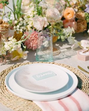 Image post by @eventsbyroam on Instagram