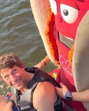 Image post by @travispastrana on Instagram