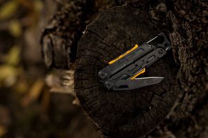 Image post by @leathermantools on Instagram