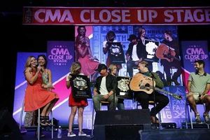 Image post by @cma on Instagram