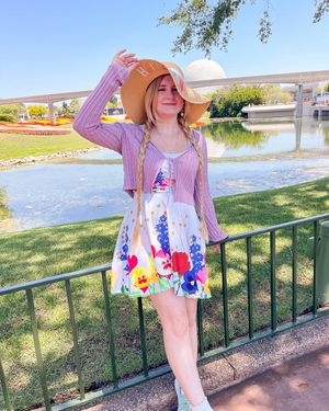 Image post by @snugzmeow on Instagram