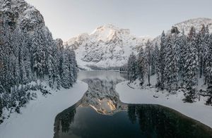 Image post by @moment on Instagram
