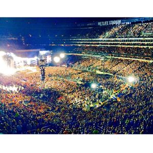 Image post by @metlifestadium on Instagram
