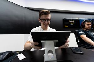 Image post by @complexitygaming on Instagram
