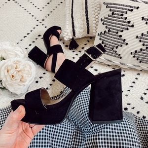 Image post by @dsw on Instagram