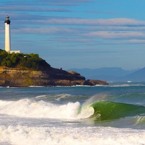 Image post by @wsl.qs on Instagram