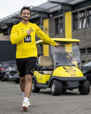 Image post by @blackyellow on Instagram