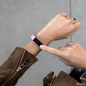 Image post by @fitbit on Instagram