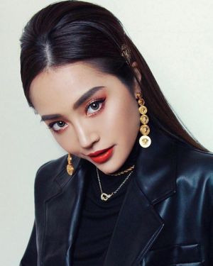 Image post by @fentybeauty on Instagram