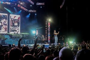 Image post by @lukebryan on Instagram