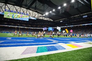 Image post by @detlionscheerleaders on Instagram