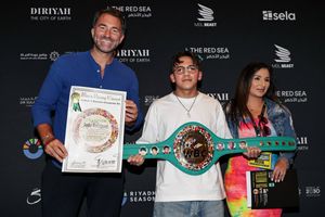 Image post by @MatchroomBoxing on Twitter