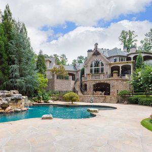 Image post by @christiesrealestate on Instagram