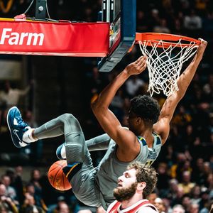 Image post by @wvuhoops on Instagram