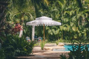 Image post by @tuucishade on Instagram