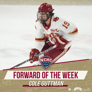 Image post by @du_hockey on Instagram