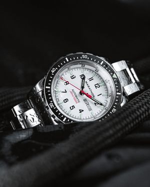 Image post by @marathonwatch on Instagram
