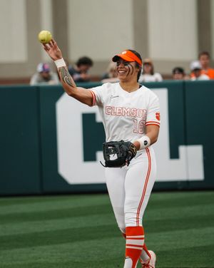 Image post by @clemsonsoftball on Instagram