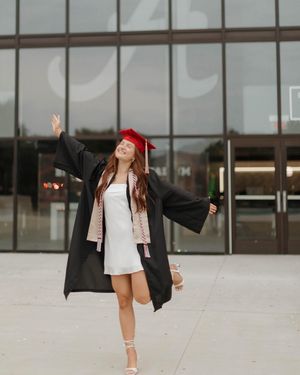 Image post by @skylarlienphoto on Instagram