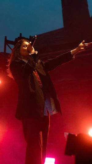 Image post by @instagram on Twitter