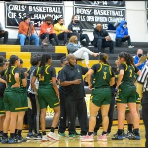 Image post by @lbpolygirlsbasketball on Instagram