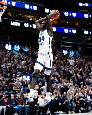 Image post by @usubasketball on Instagram